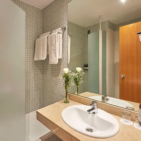 Hotel Nh Ciencias 3*