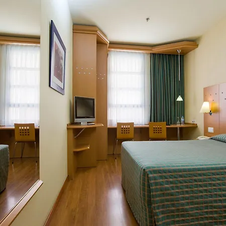 Nh Ciencias Hotell