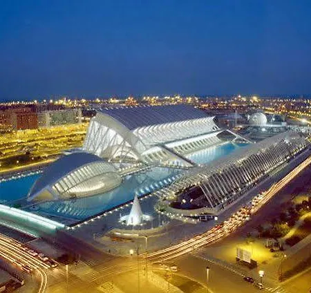 Nh Ciencias 호텔 3*